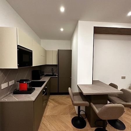 דירות Bilocale Luxury A 50 Mt Dalla Stazione Di Milano מראה חיצוני תמונה