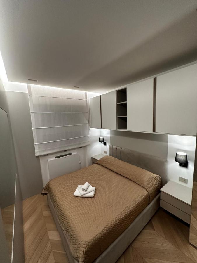 דירות Bilocale Luxury A 50 Mt Dalla Stazione Di Milano מראה חיצוני תמונה