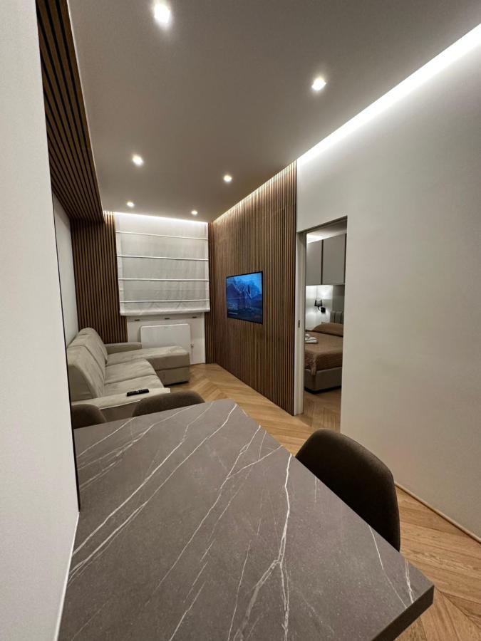 דירות Bilocale Luxury A 50 Mt Dalla Stazione Di Milano מראה חיצוני תמונה
